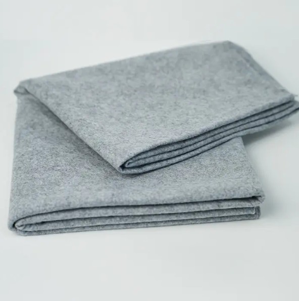 Fabraicí Nonwoven Snáthaid Punched: An Nuálaíocht Teicstíle Ilchríocha