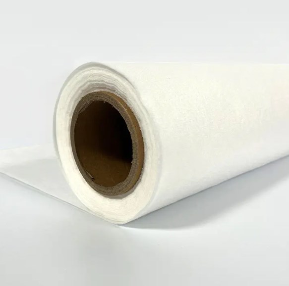 Fabraicí Nonwoven Flame-Retardant: Croíábhair chun rian nua ar chosaint sábháilteachta a adhaint